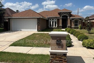 Building Photo - 4404 Kiwi Ave