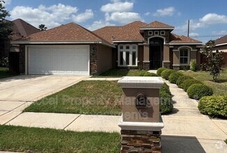 Building Photo - 4404 Kiwi Ave