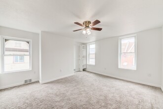 Building Photo - 744 Proctor Wy