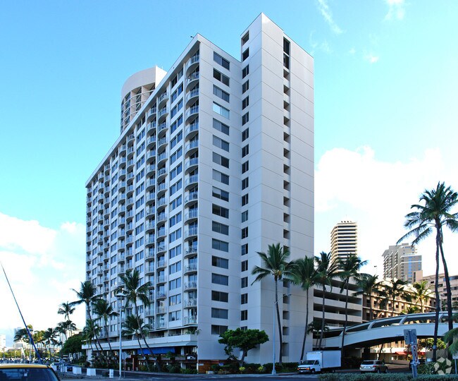 Building Photo - Ilikai Marina