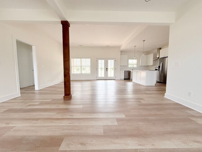 Foto del edificio - Brand-New 3-Bedroom Home with Maintenance-Free Living and 2-Car Garage in Westbrook Farms