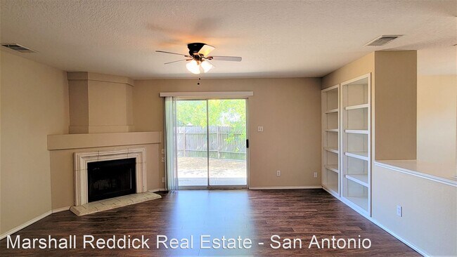 Building Photo - 3 br, 2 bath House - 6658 Eastern Clouds