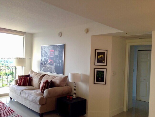 Foto del edificio - 3232 SW 22nd Terrace