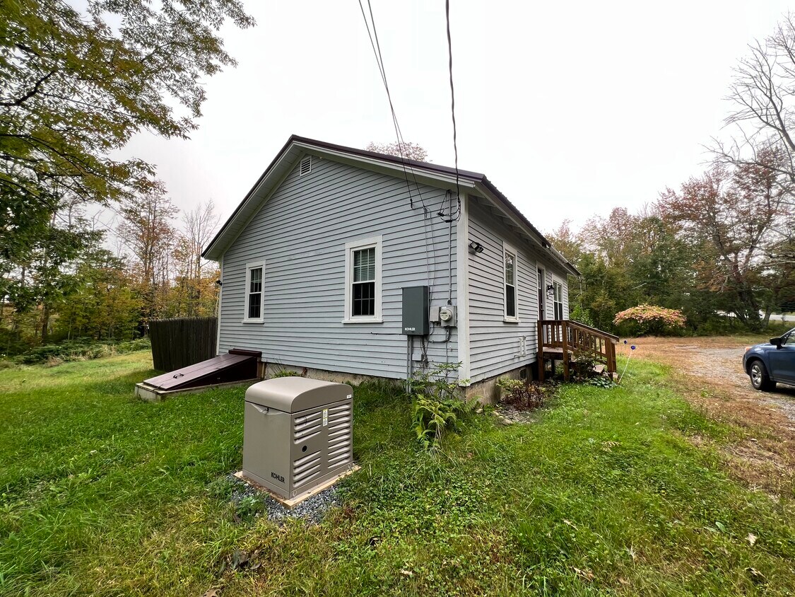 256 Belmont Ave, Belfast, ME 04915 House Rental in Belfast, ME