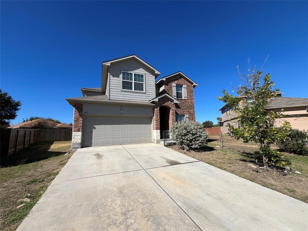 Foto principal - 501 Cibolo Creek Dr