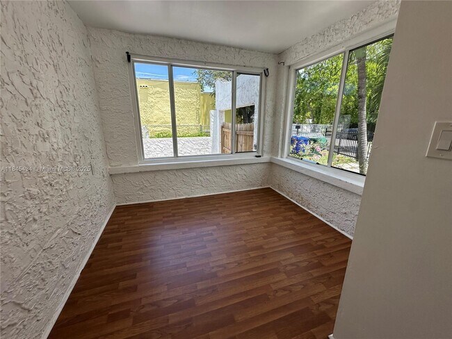 Building Photo - 267 NW 33rd St