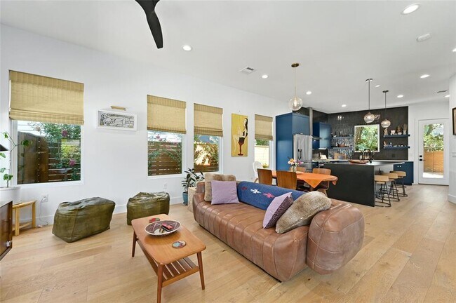 Foto del edificio - 1187 Oak Grove Ave