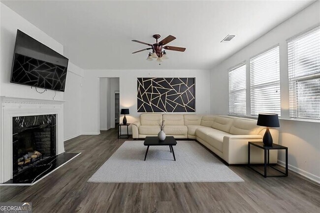 Foto del edificio - 1183 Lanier Springs Dr NE