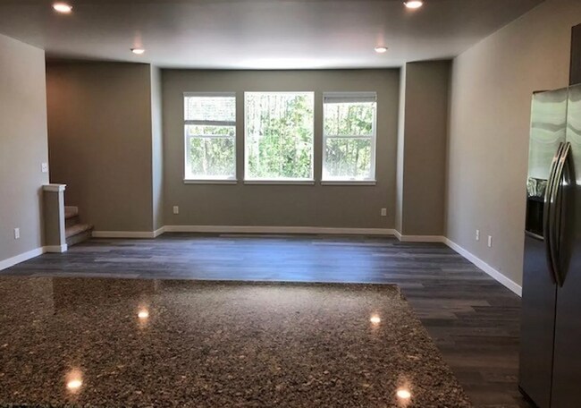 Building Photo - 1837 Eastgate Loop