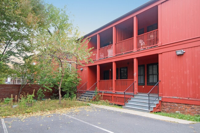 Building Photo - 41 Wolcott St