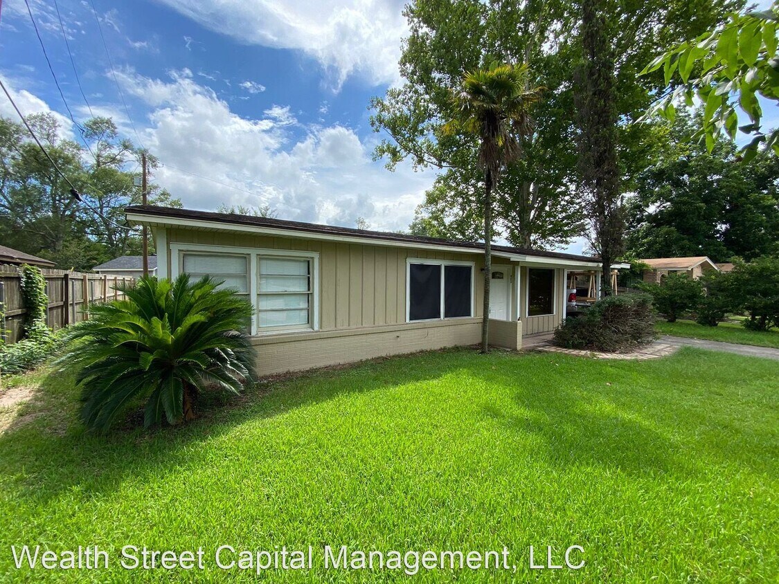 3 br, 1 bath House 403 House for Rent in Orange, TX