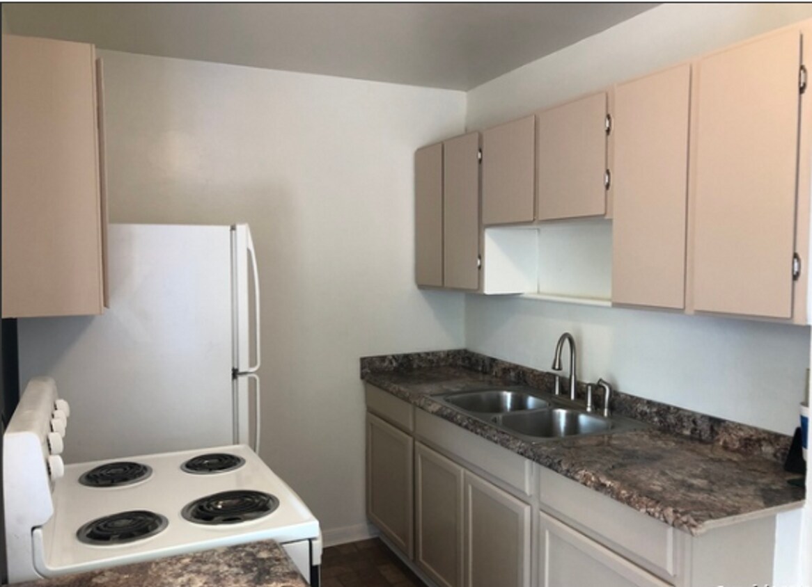 Foto principal - Cute 3/1 with fenced in yard