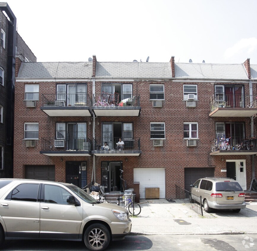 Building Photo - 40-42 77th St