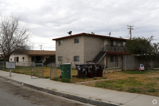 Building Photo - Clover Elm Apartments