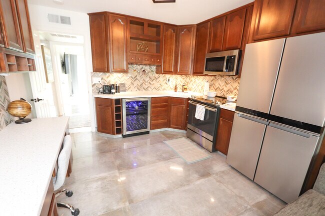 Building Photo - 9639 Spyglass Ave