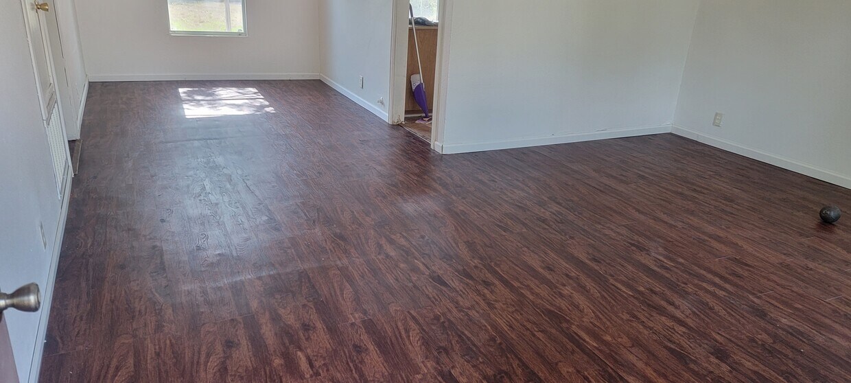 Primary Photo - 1003 N Lantana Dr