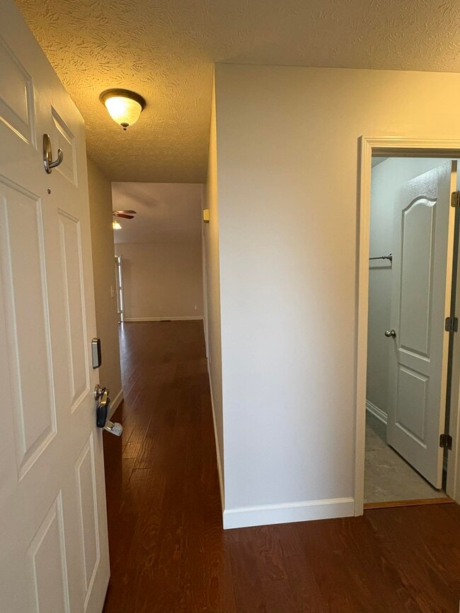 Foto del edificio - 344 Paddle Wheel St