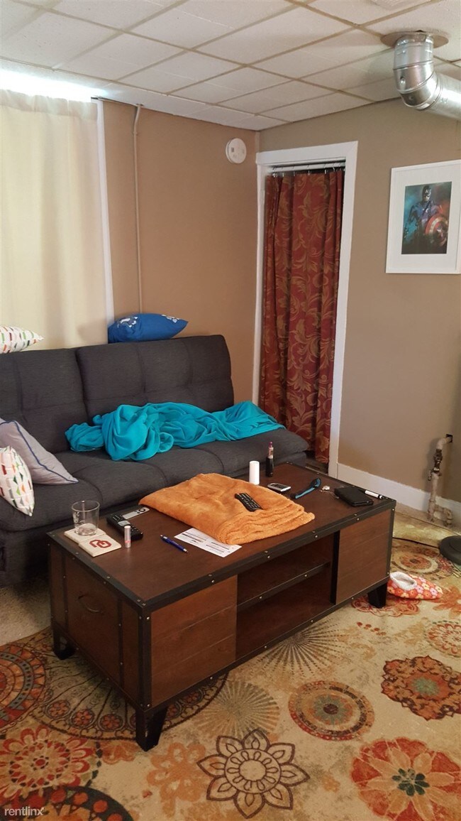 Foto del edificio - 1038 Summer St NE