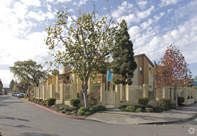 Laurel Grove Apartments Salinas, CA