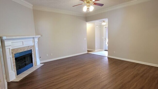 Building Photo - Forrest Pointe Subdivision