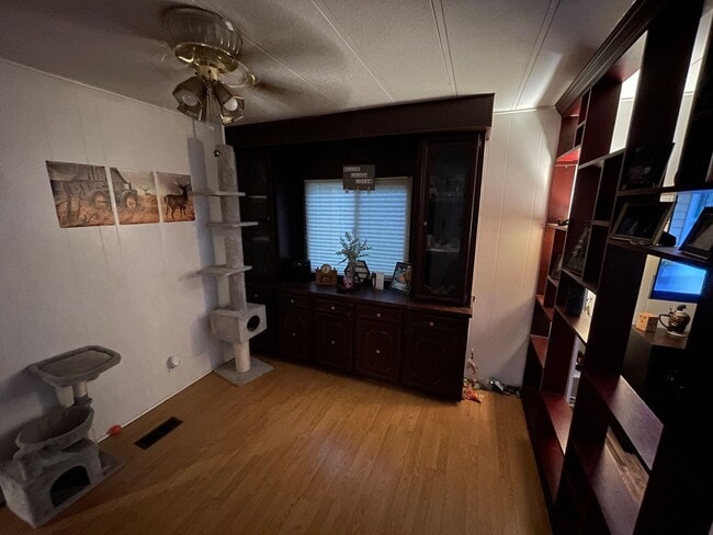 Foto del edificio - Magalia Home for rent, 1 car garage, 2 bed...