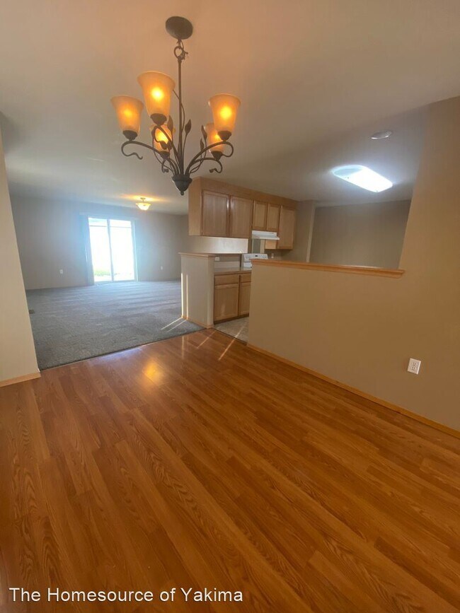 Building Photo - 3 br, 2 bath House - 2230 S. 66th Avenue