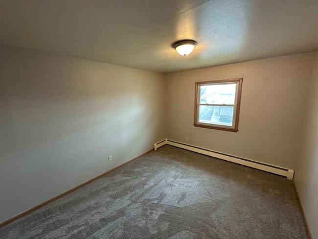 Building Photo - 7343 N Teutonia Ave
