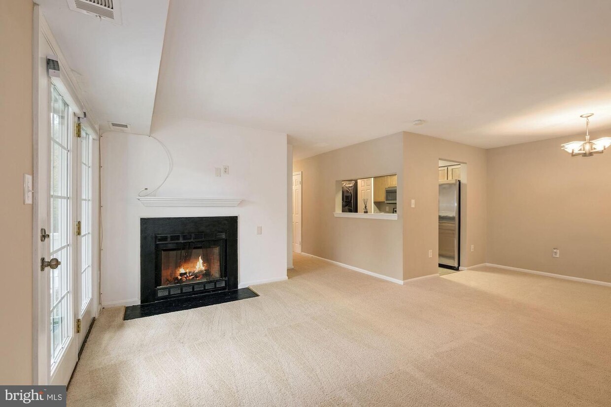 Foto principal - 8608 Shadwell Dr