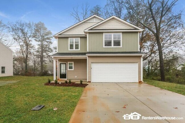 Building Photo - Newly built 4 bedroom 2.5 bath