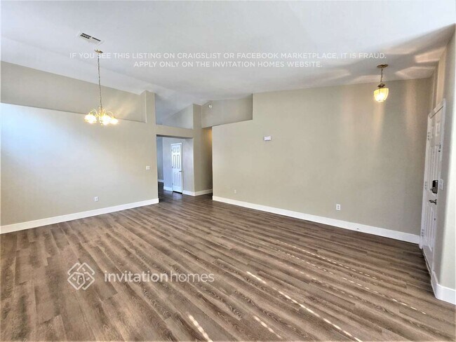 Foto del edificio - 3836 Iverson Ln