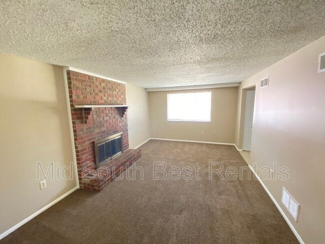Building Photo - 7425 Doncaster Ln