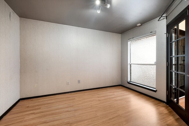 Building Photo - 4107 Medical Dr