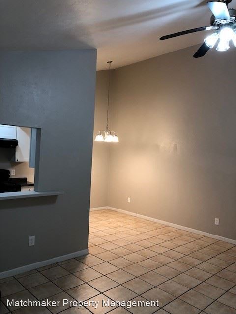 Building Photo - 2 br, 1 bath House - 4703 SW 67th Terrace