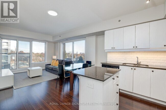 Photo du bâtiment - 701 Sheppard Ave W