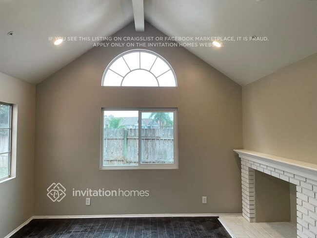 Foto del edificio - 11484 Millpond Rd