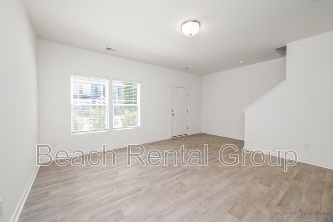 Building Photo - 300 Cherwell ct