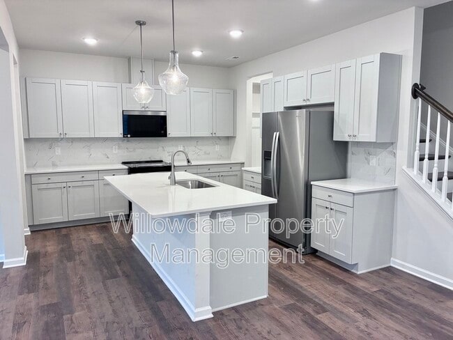 Building Photo - 179 Pinkie Ln