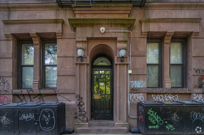 168-170 E 7th St New York, NY 10009 - 168-170 E 7th St
