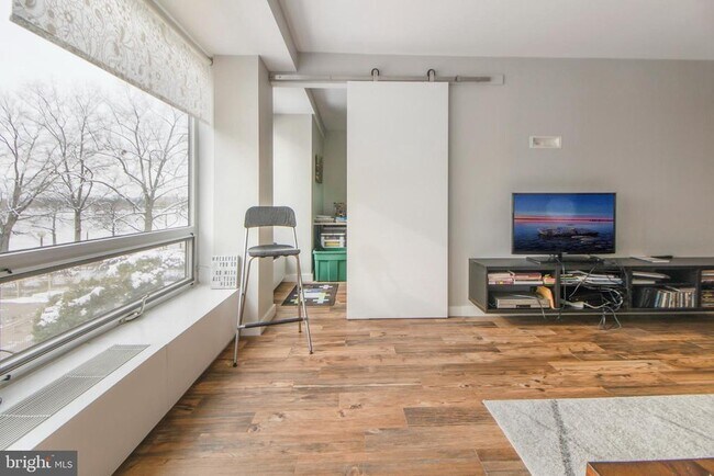 Foto del edificio - 1425 4th St SW