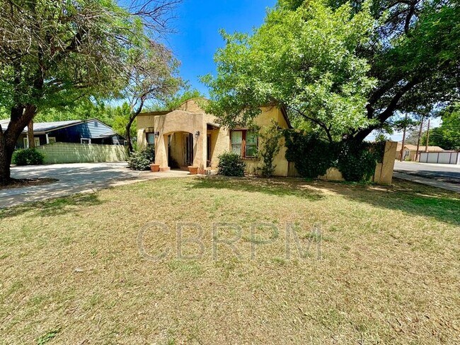 Foto del edificio - 2702 23rd St