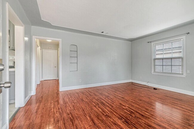 Foto del edificio - 251 Harrison Ave