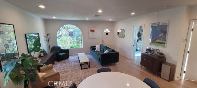 Foto del edificio - 222 N Ave 49