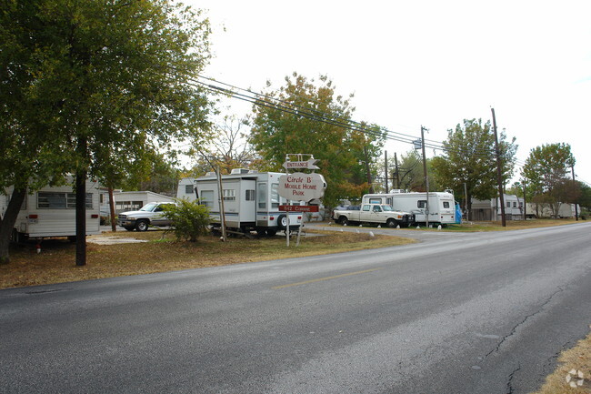 Building Photo - Circle B Mobile Home Park