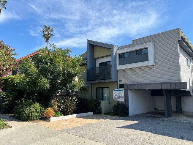 Foto del edificio - 12618 Pacific Ave
