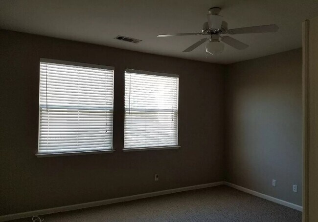 Foto del edificio - 4109 Spring Mountain Ct