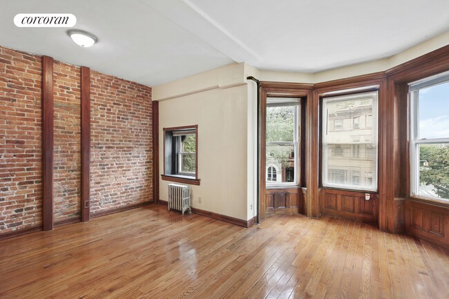 Foto del edificio - 1 Revere Pl