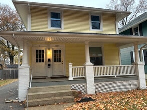 Building Photo - 1209 W Governor St