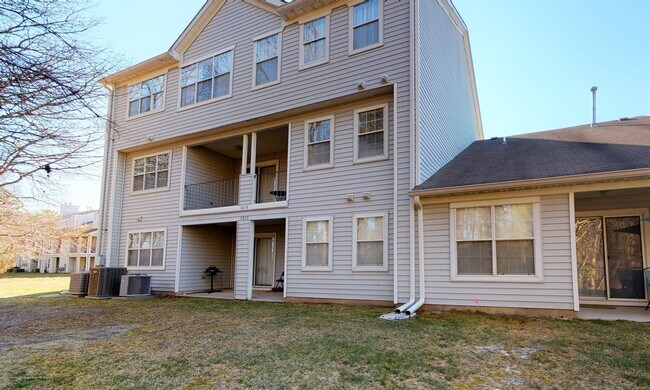 Foto del edificio - 1019 Waters Edge Dr