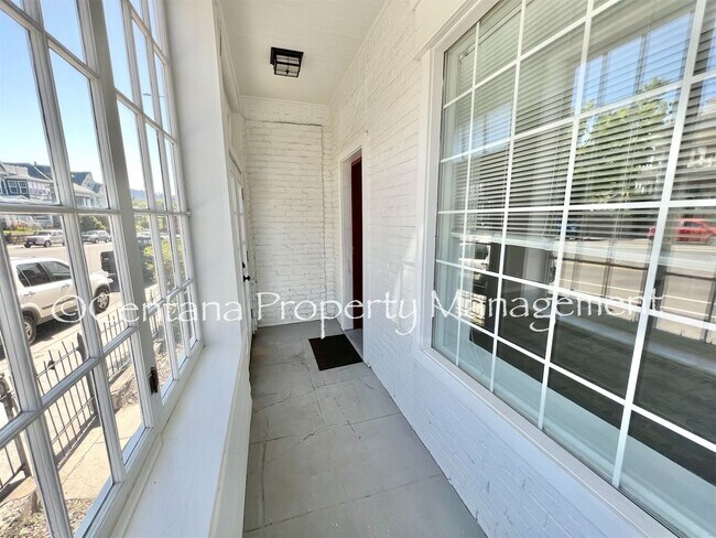 Foto del edificio - 838 W Park St