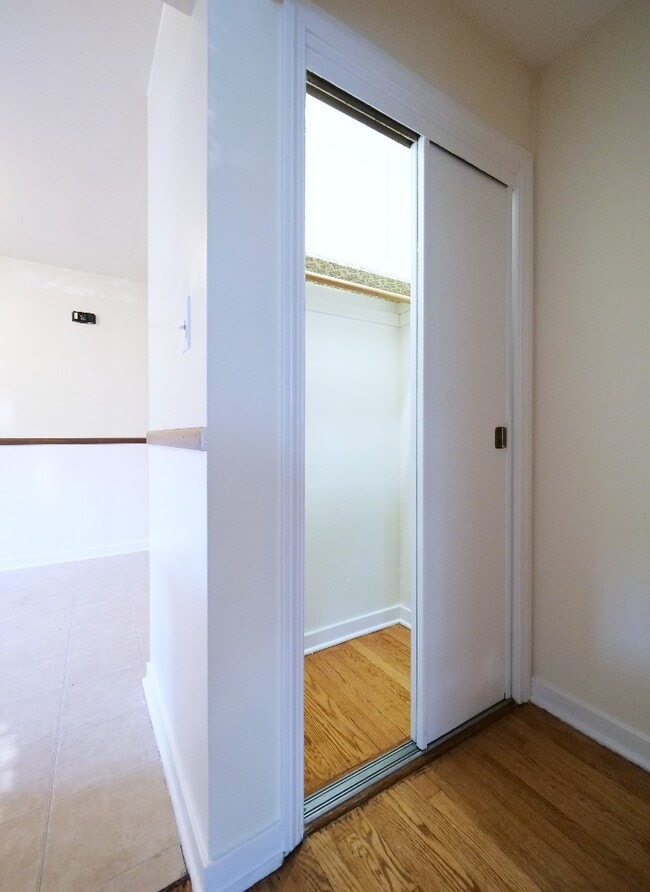 Building Photo - 8218 Knox Ave
